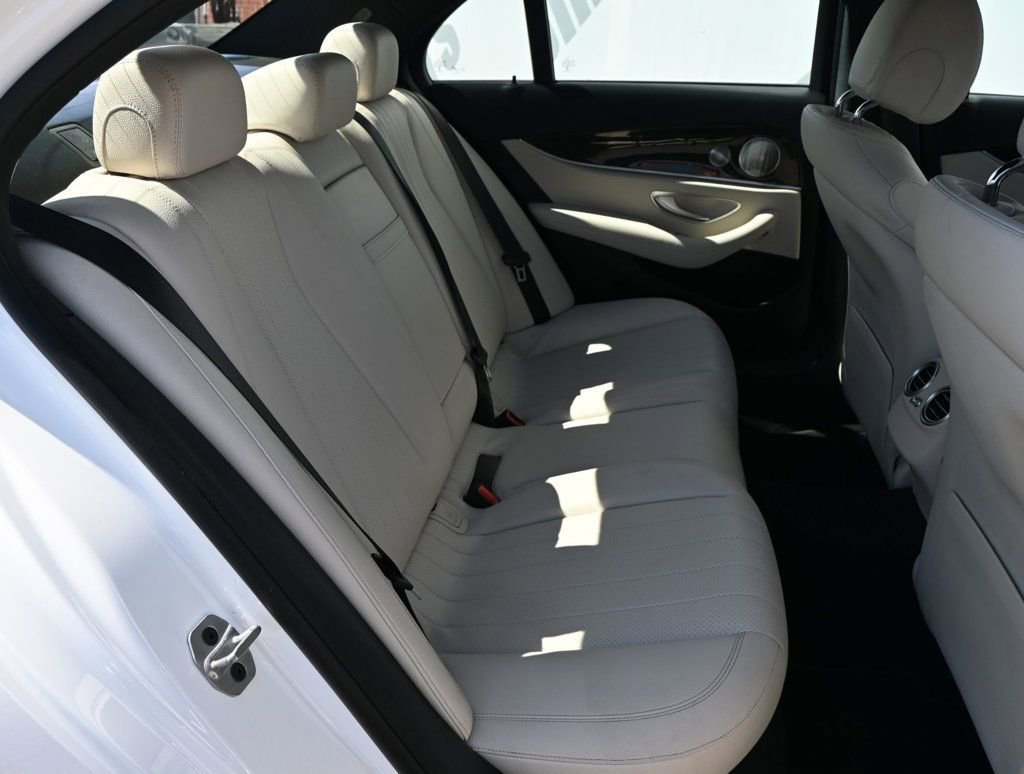 Used 2019 Mercedes-Benz E 300 image 17