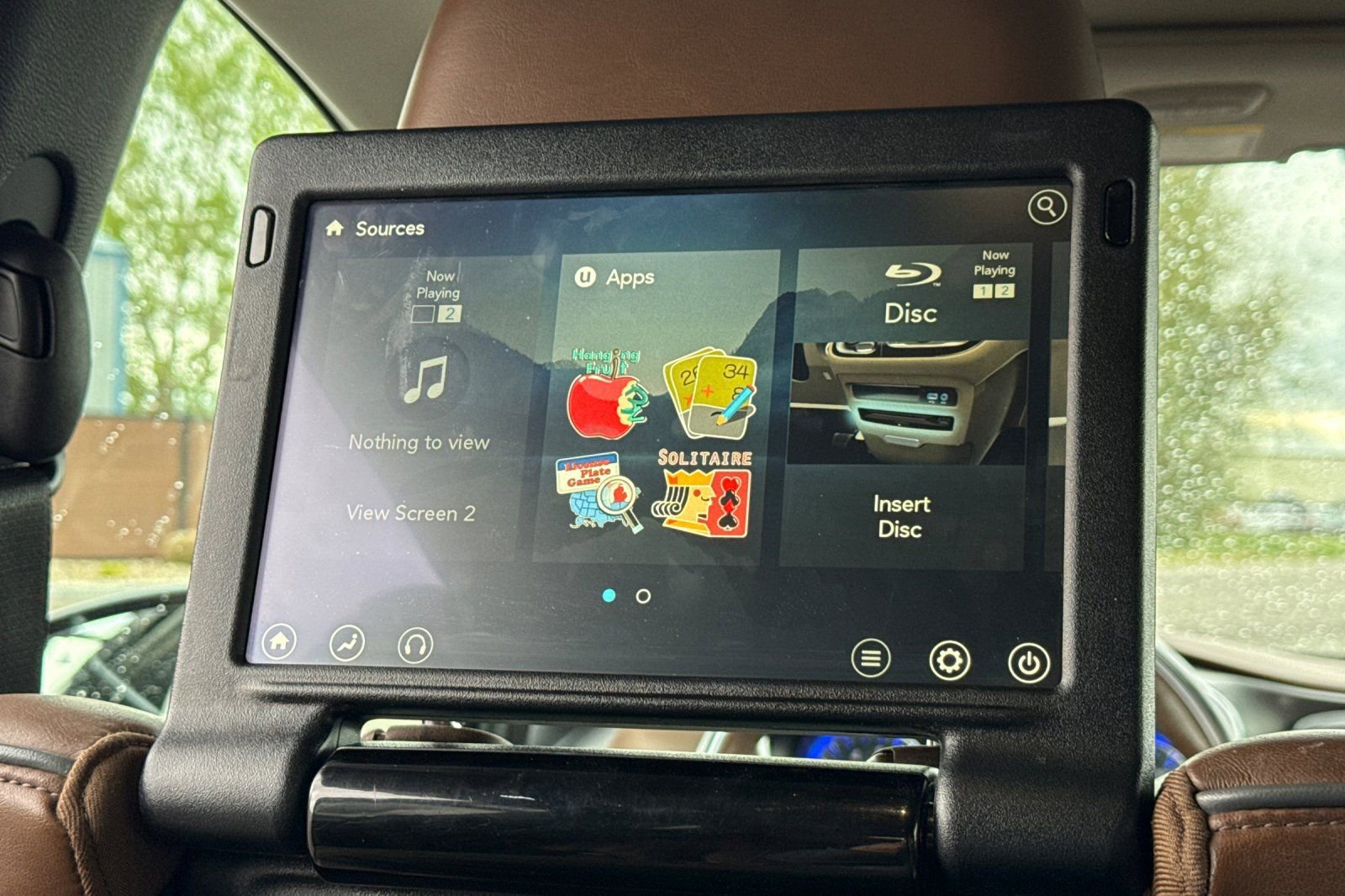 Used 2017 Chrysler Pacifica Limited w/ UConnect Theater Package FWD image 15