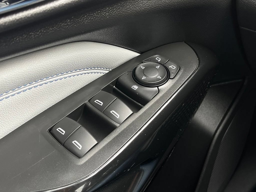 Used 2024 Chevrolet Trax LT w/ Driver Confidence Package FWD image 23