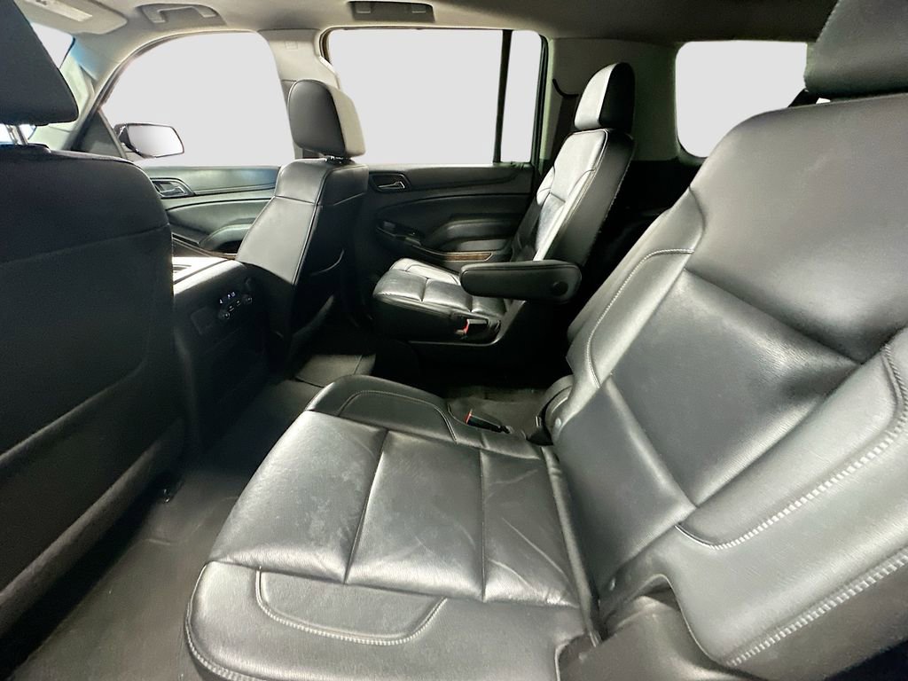 Used 2020 Chevrolet Suburban LT image 26