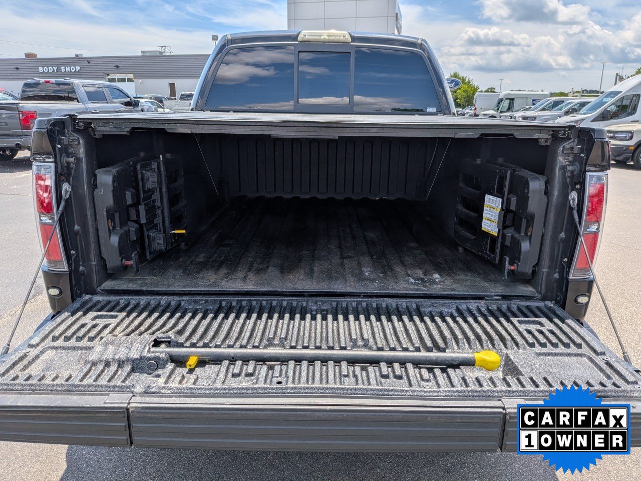 Used 2014 Ford F150 Raptor w/ Equipment Group 801A Luxury AWD/4WD image 15