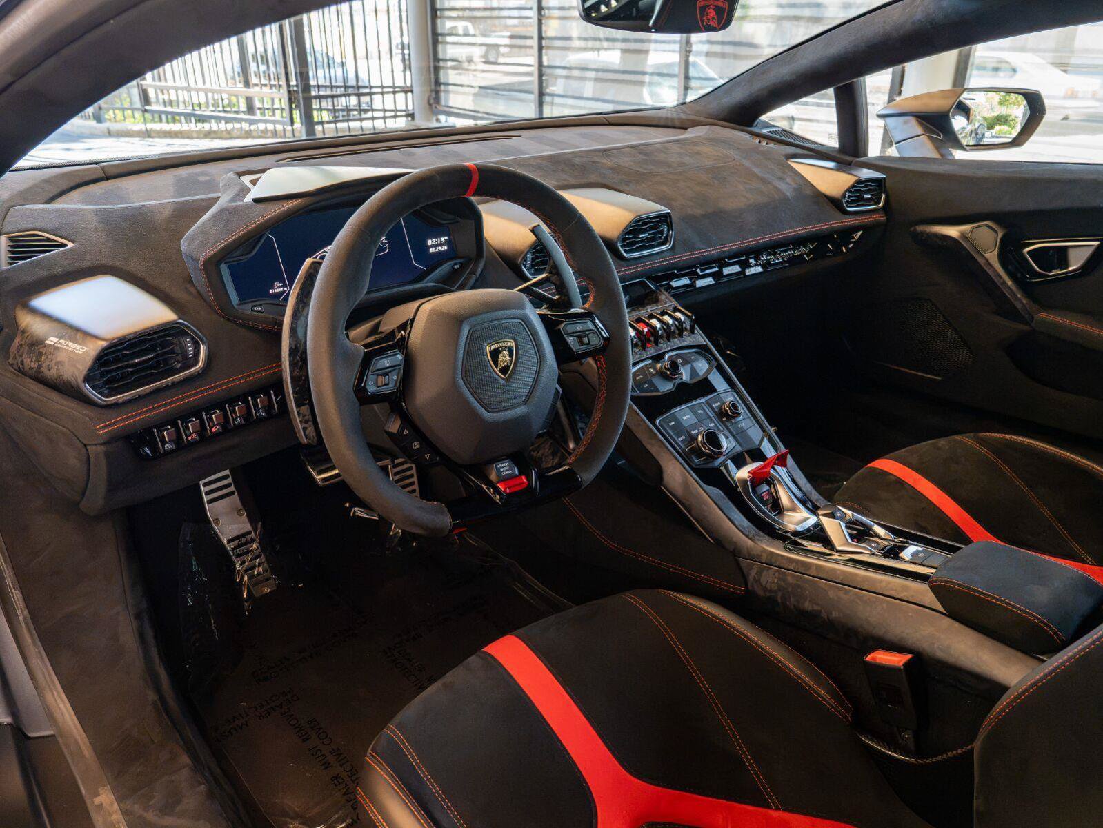 Used 2018 Lamborghini Huracan Performante AWD/4WD image 63