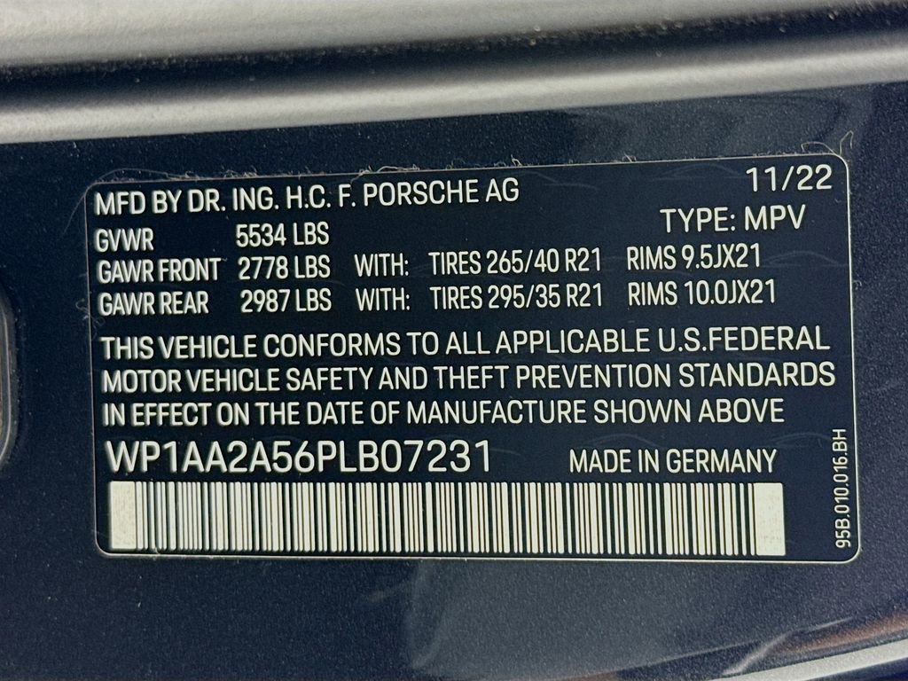 Certified 2023 Porsche Macan Turbo image 36