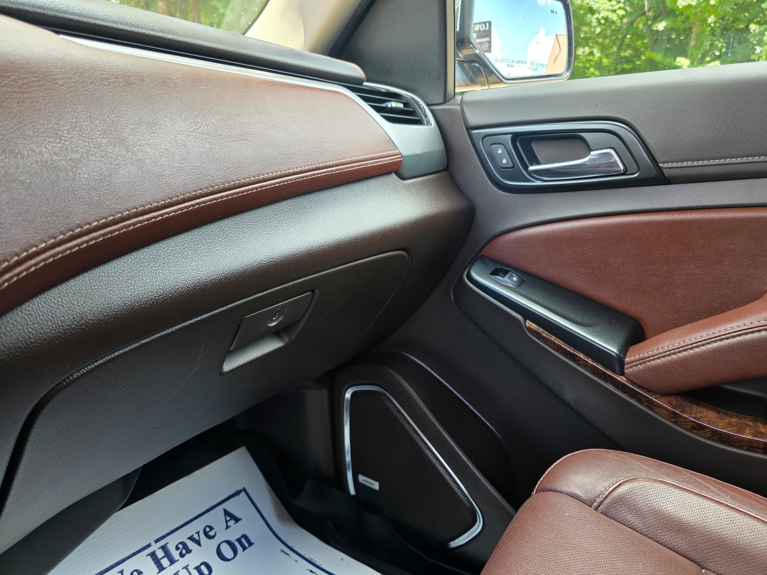 Used 2018 Chevrolet Suburban Premier AWD/4WD image 18