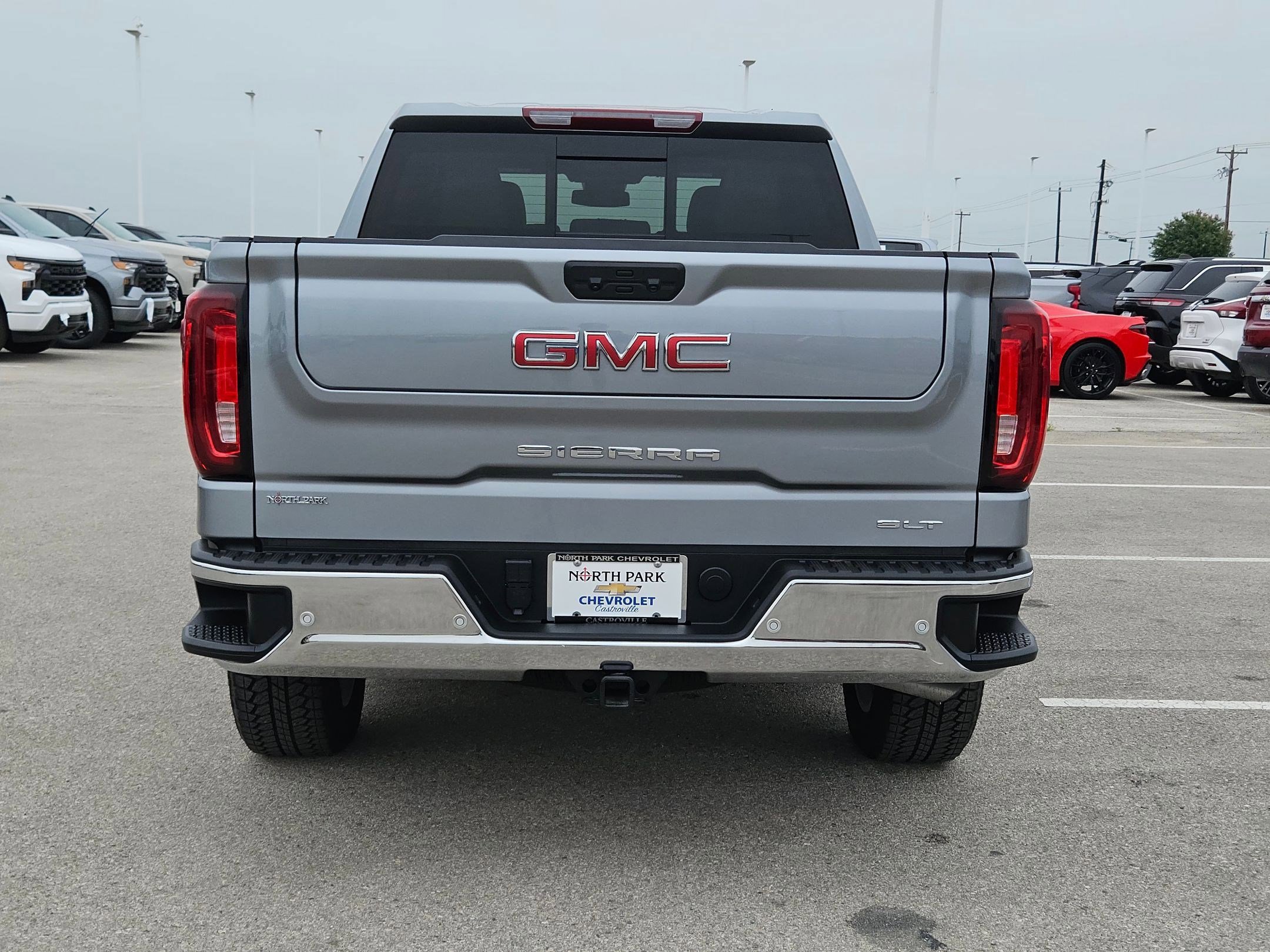 Used 2025 GMC Sierra 1500 SLT RWD image 4