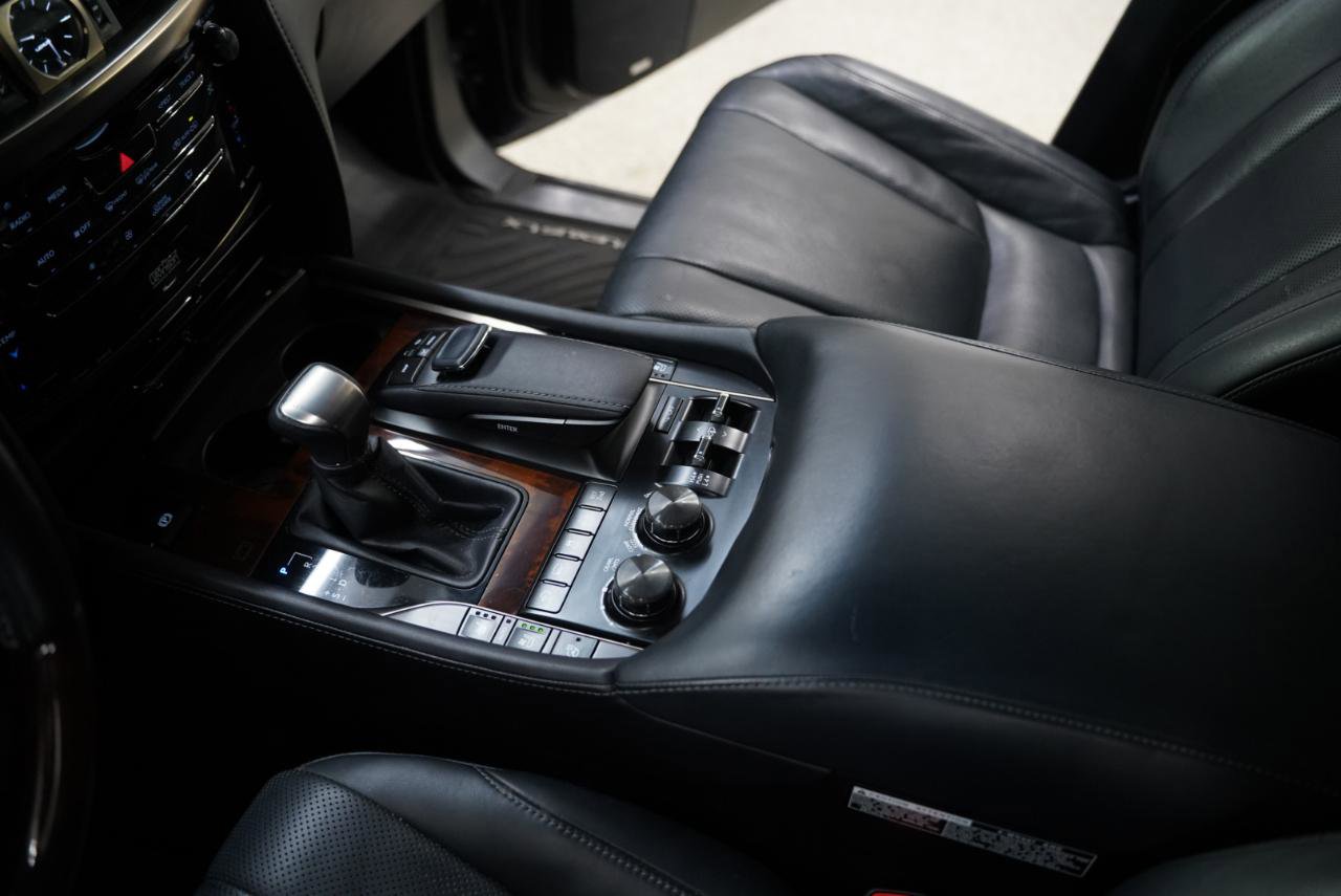 Used 2016 Lexus LX 570 4WD w/ Luxury Package image 20