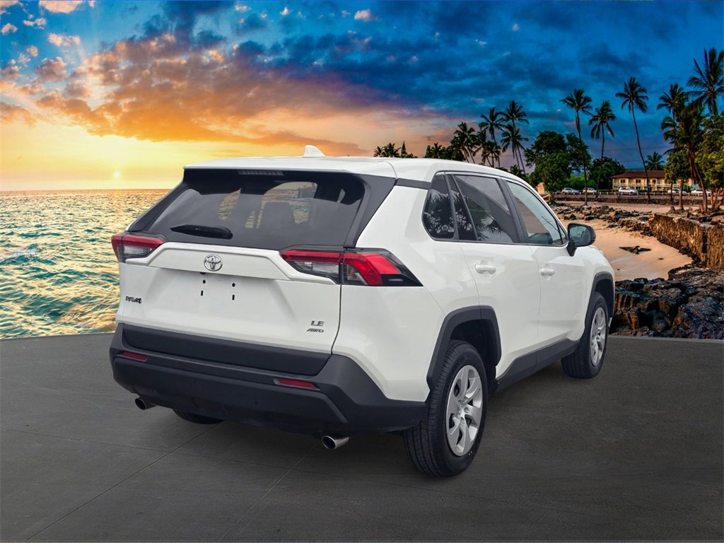 Used 2024 Toyota RAV4 LE image 5