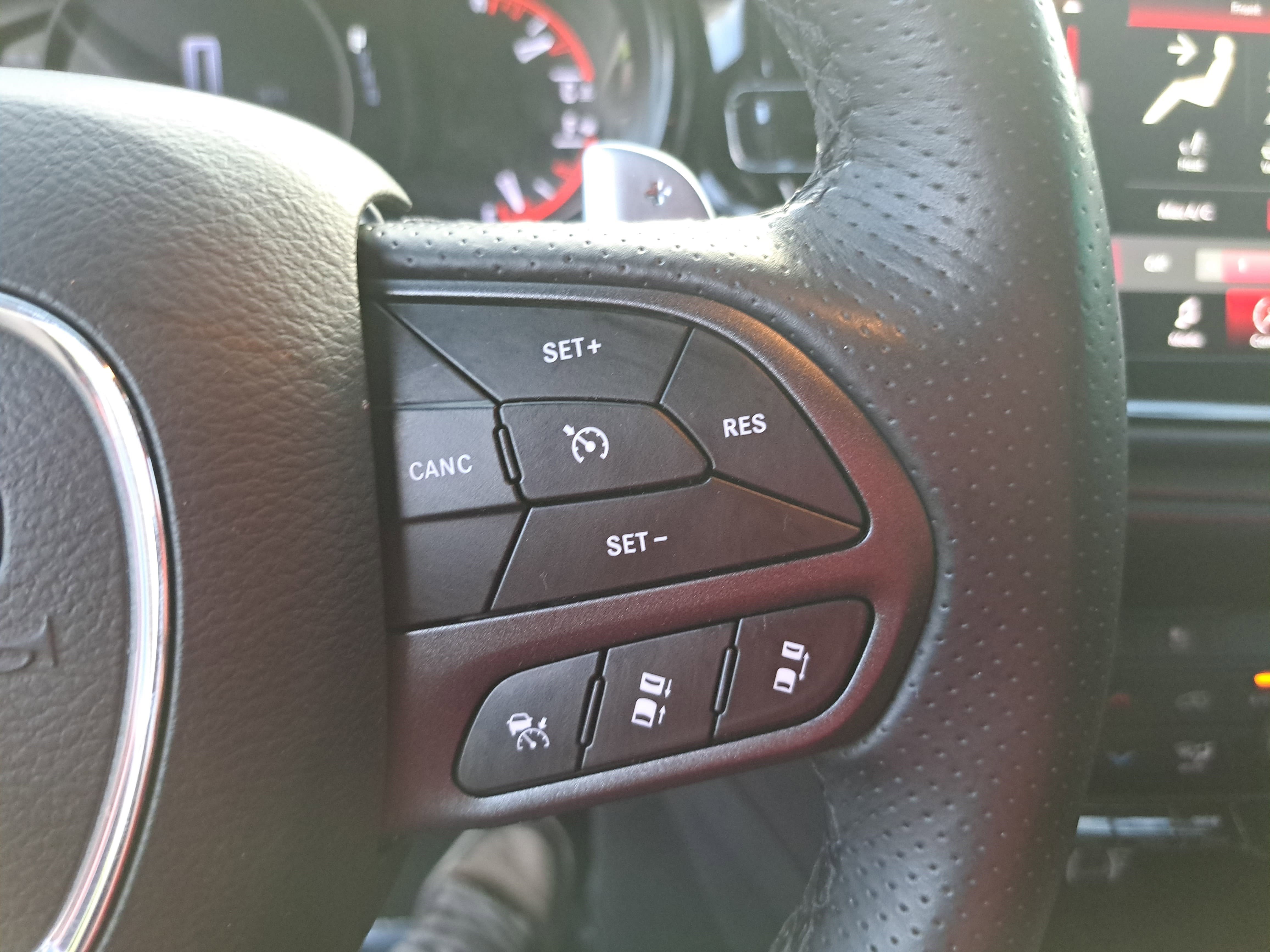 Used 2023 Dodge Durango R/T w/ Tow 'N Go Package AWD/4WD image 20