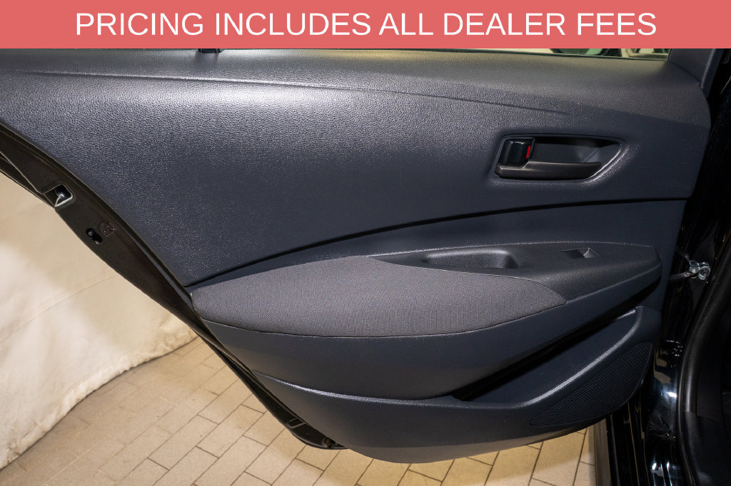 Used 2025 Toyota Corolla LE FWD image 9
