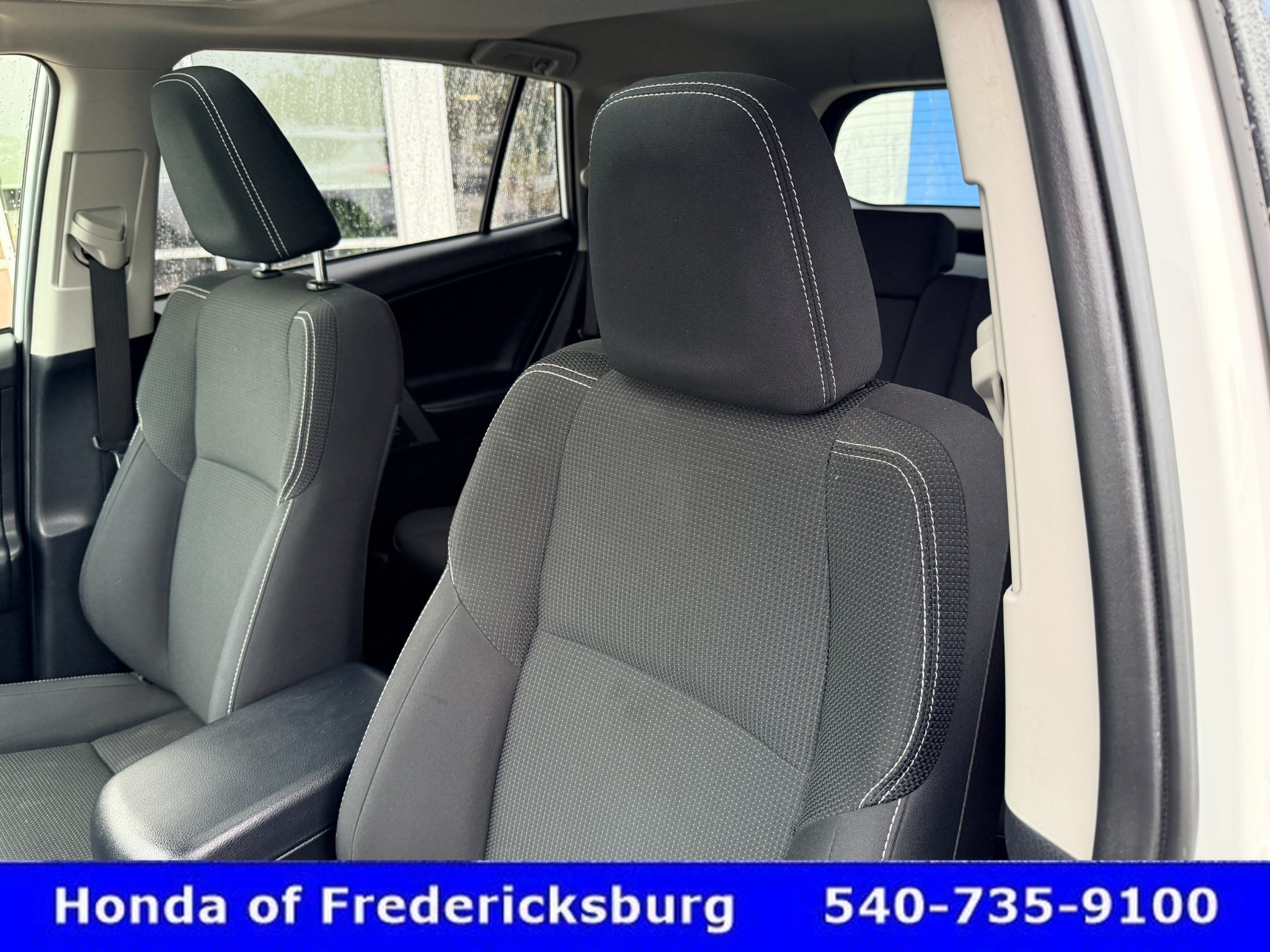 Used 2018 Toyota RAV4 XLE w/ Plus Extra Value Package AWD/4WD image 31