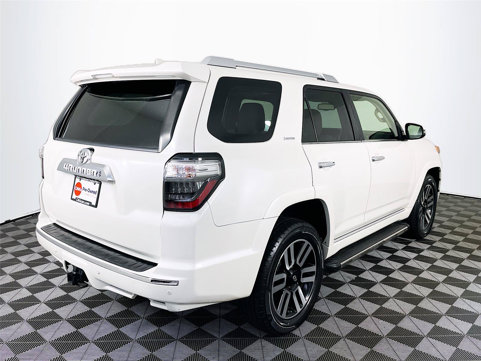 Used 2021 Toyota 4Runner Limited AWD/4WD image 9
