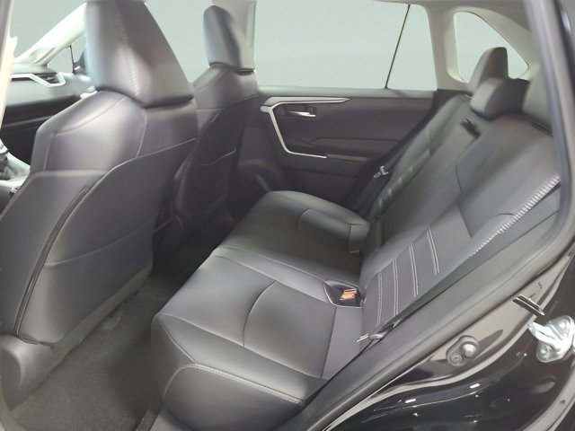Used 2021 Toyota RAV4 XLE Premium AWD/4WD image 20