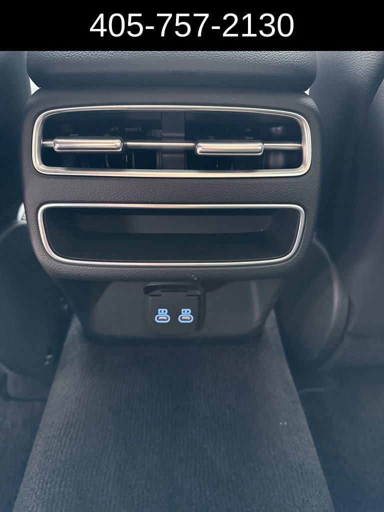 Certified 2026 Genesis GV70 2.5T Select image 15