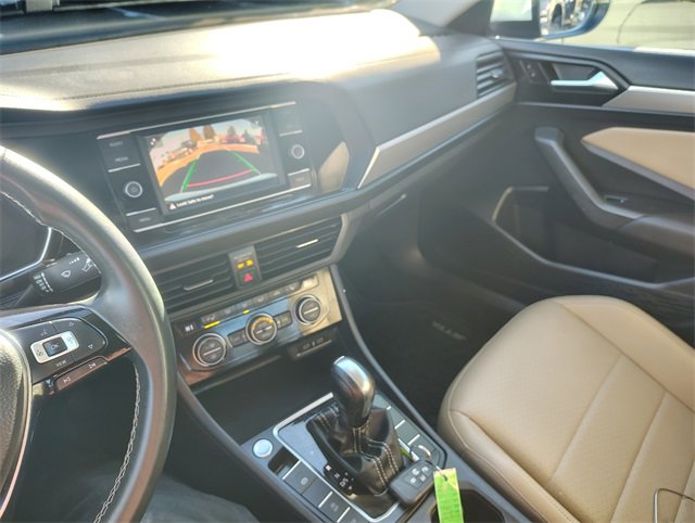 Used 2021 Volkswagen Jetta SE w/ SE Cold Weather Package image 30