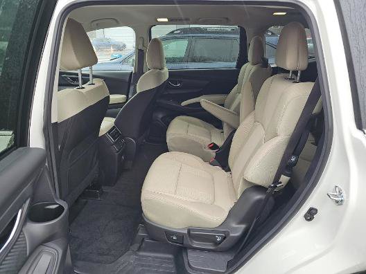 Used 2025 Subaru Ascent Premium AWD/4WD image 9