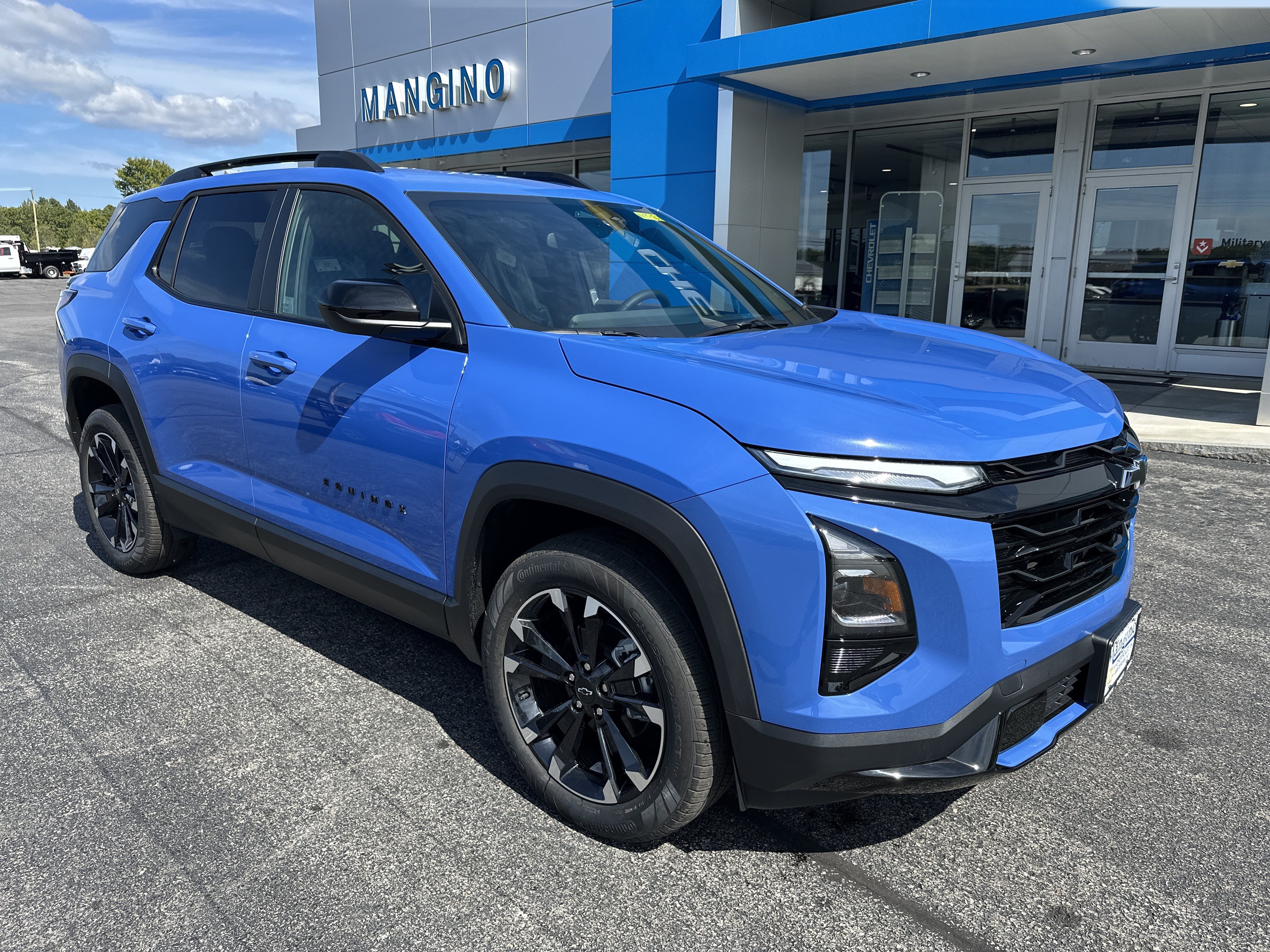 New 2026 Chevrolet Equinox RS AWD/4WD image 2
