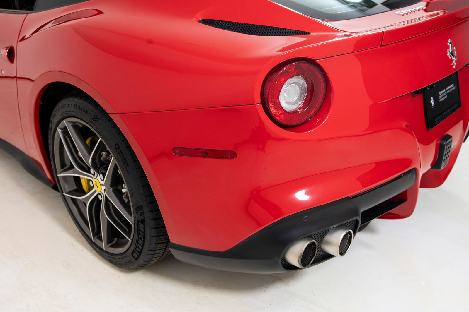 Certified 2015 Ferrari F12 Berlinetta RWD image 25