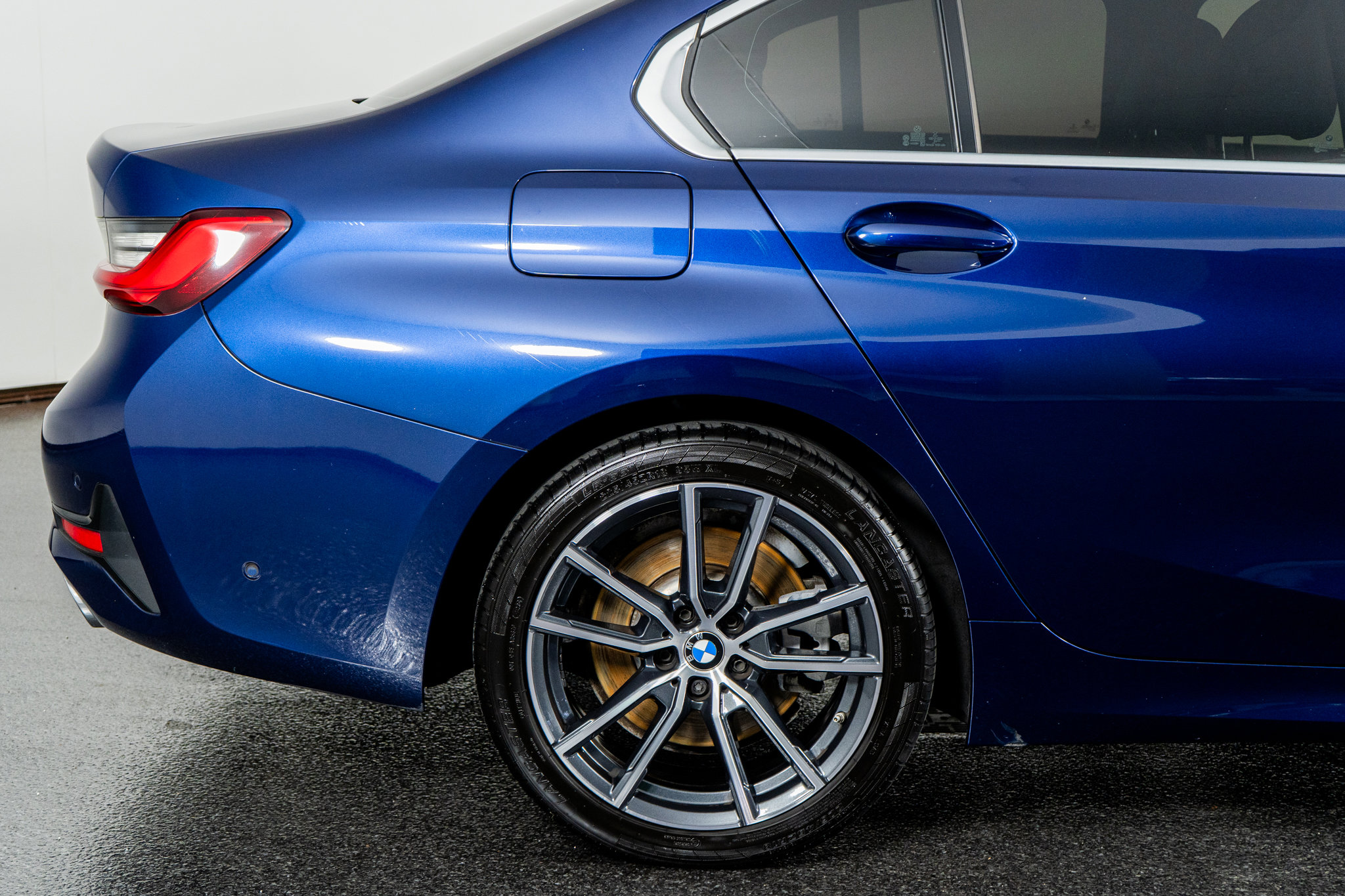 Used 2020 BMW 330i Sedan w/ Executive Package image 8