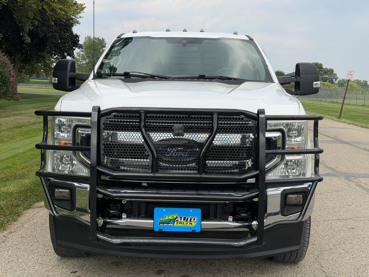 Used 2022 Ford F350 XLT w/ XLT Value Package AWD/4WD image 9