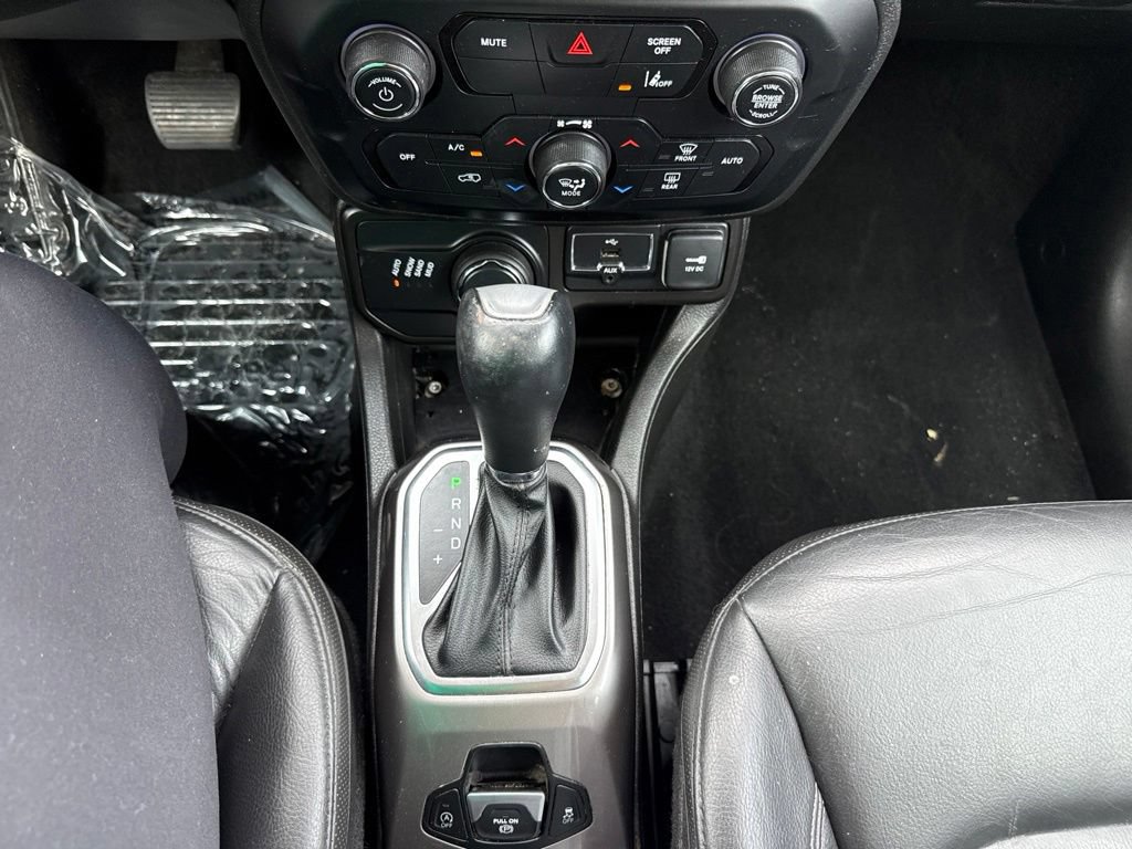 Used 2021 Jeep Renegade Limited w/ Trailer Tow Group AWD/4WD image 9