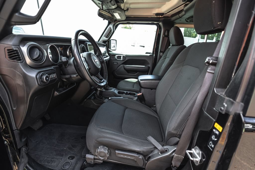 Used 2022 Jeep Wrangler Sport AWD/4WD image 18
