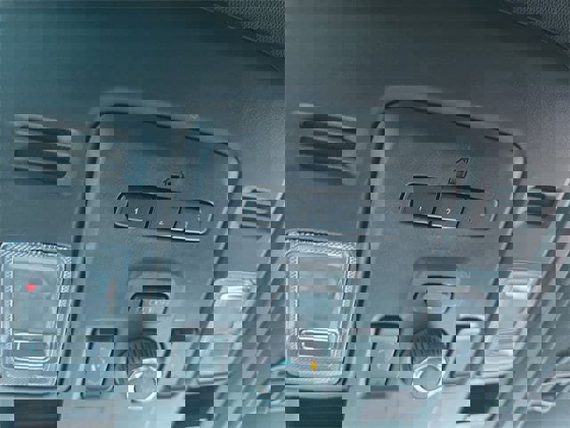 Used 2022 Chevrolet Tahoe Z71 w/ Luxury Package image 25