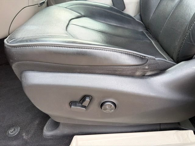 Used 2019 Chrysler Pacifica Limited FWD image 13