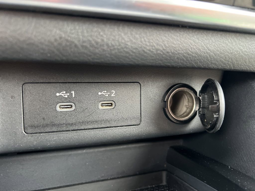 Used 2025 Nissan Rogue SV image 22