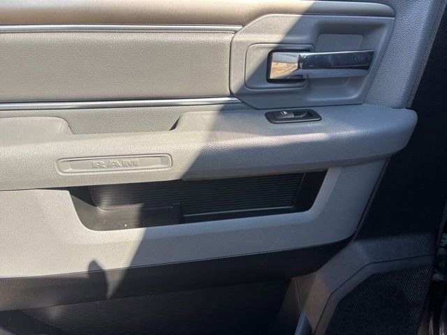 Used 2018 RAM 1500 Big Horn image 32