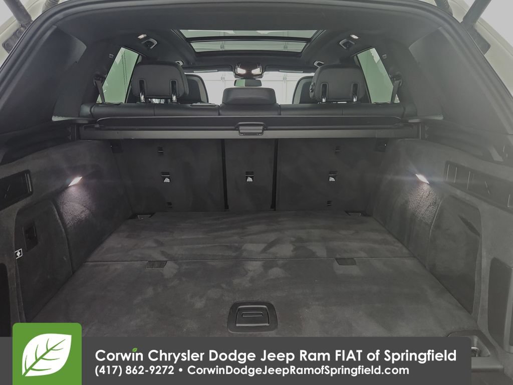 Used 2025 BMW X5 xDrive50e AWD/4WD image 31