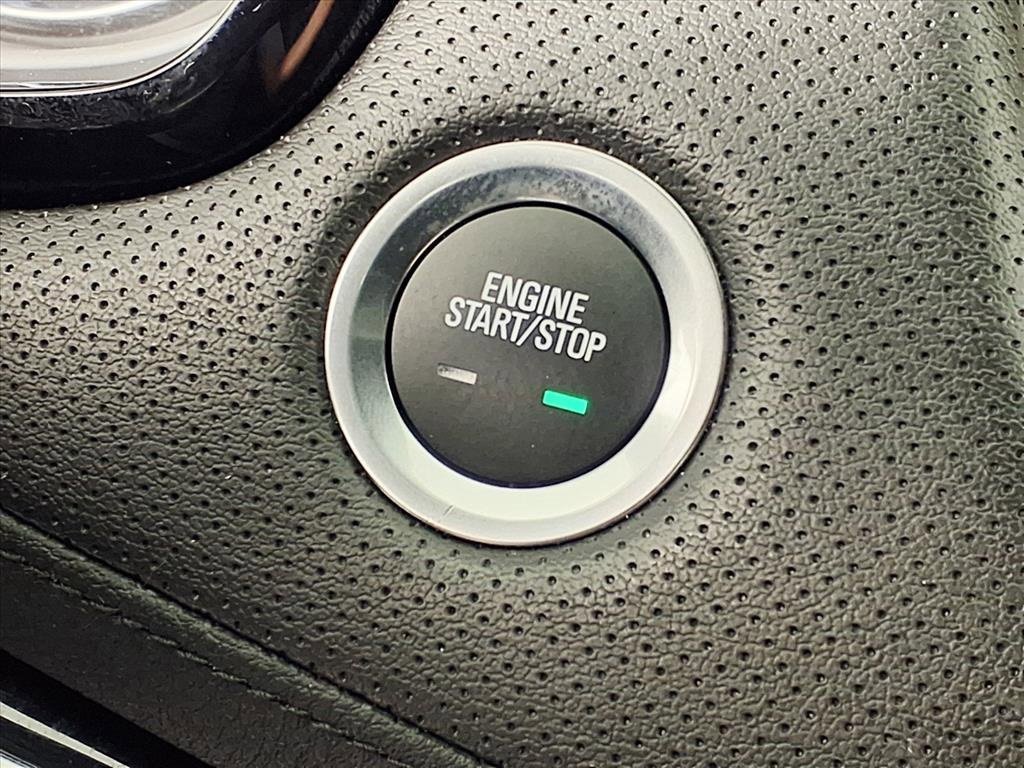 Certified 2025 Cadillac XT5 Premium Luxury image 13