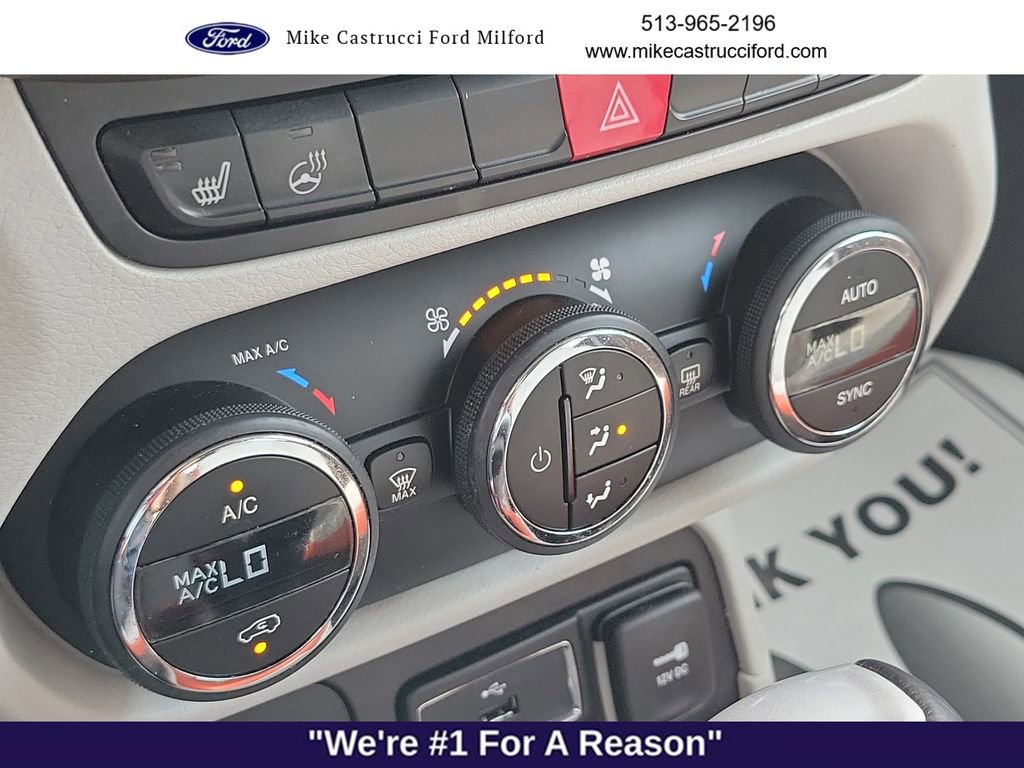Used 2016 Jeep Renegade Limited AWD/4WD image 18