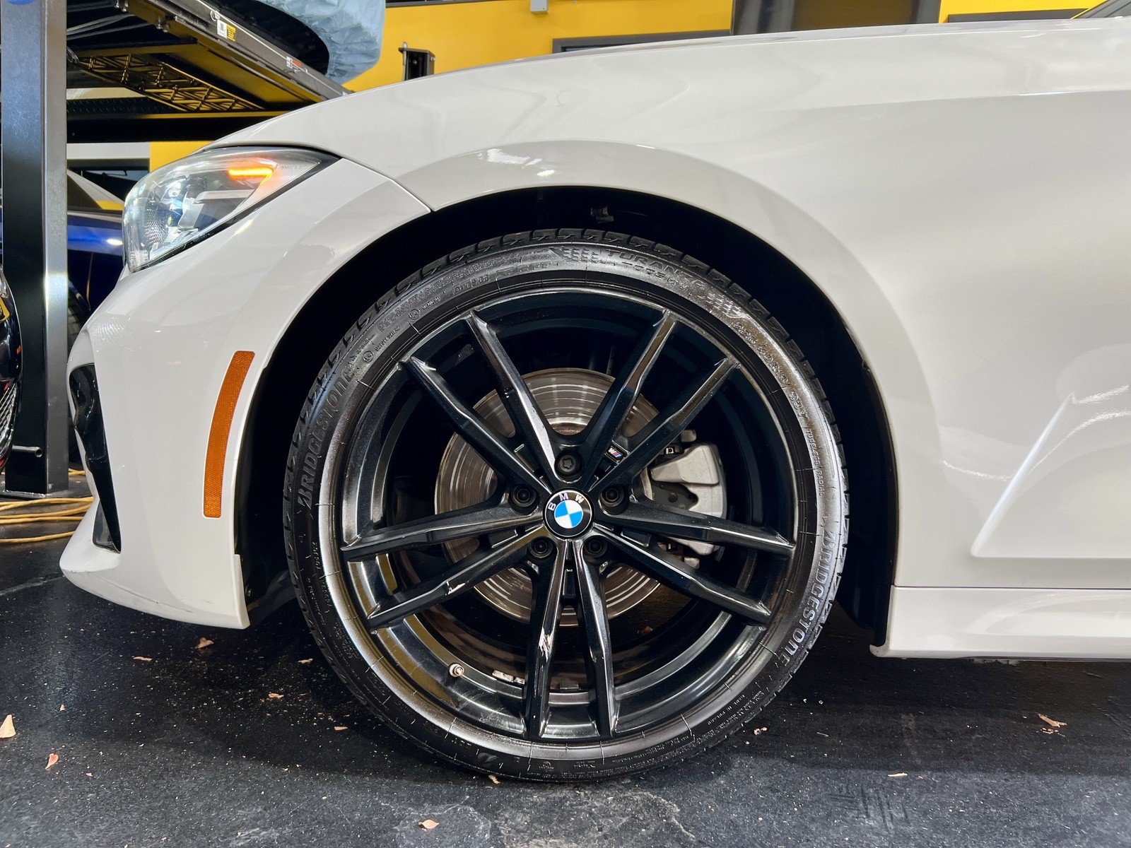 Used 2020 BMW 330i Sedan w/ M Sport Package RWD image 29