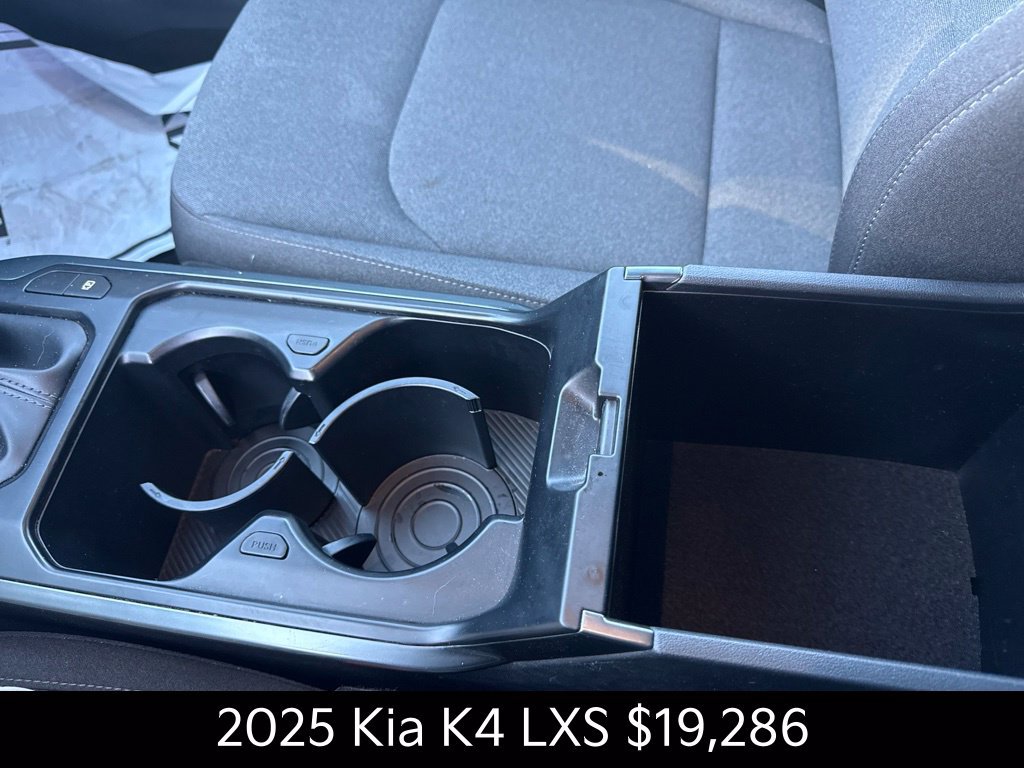 Certified 2025 Kia K4 FWD image 31