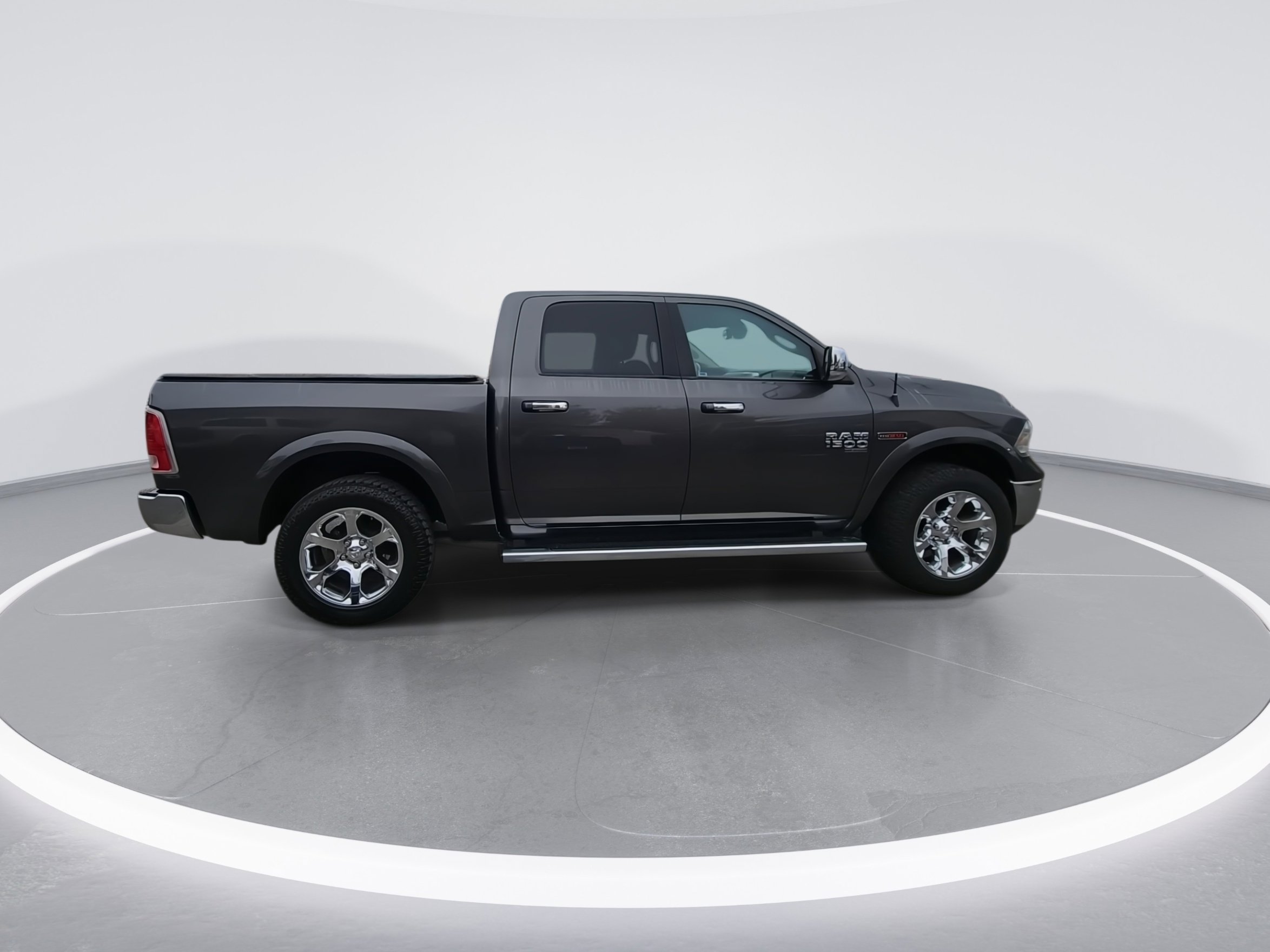 Certified 2019 RAM 1500 Laramie w/ Convenience Group image 9