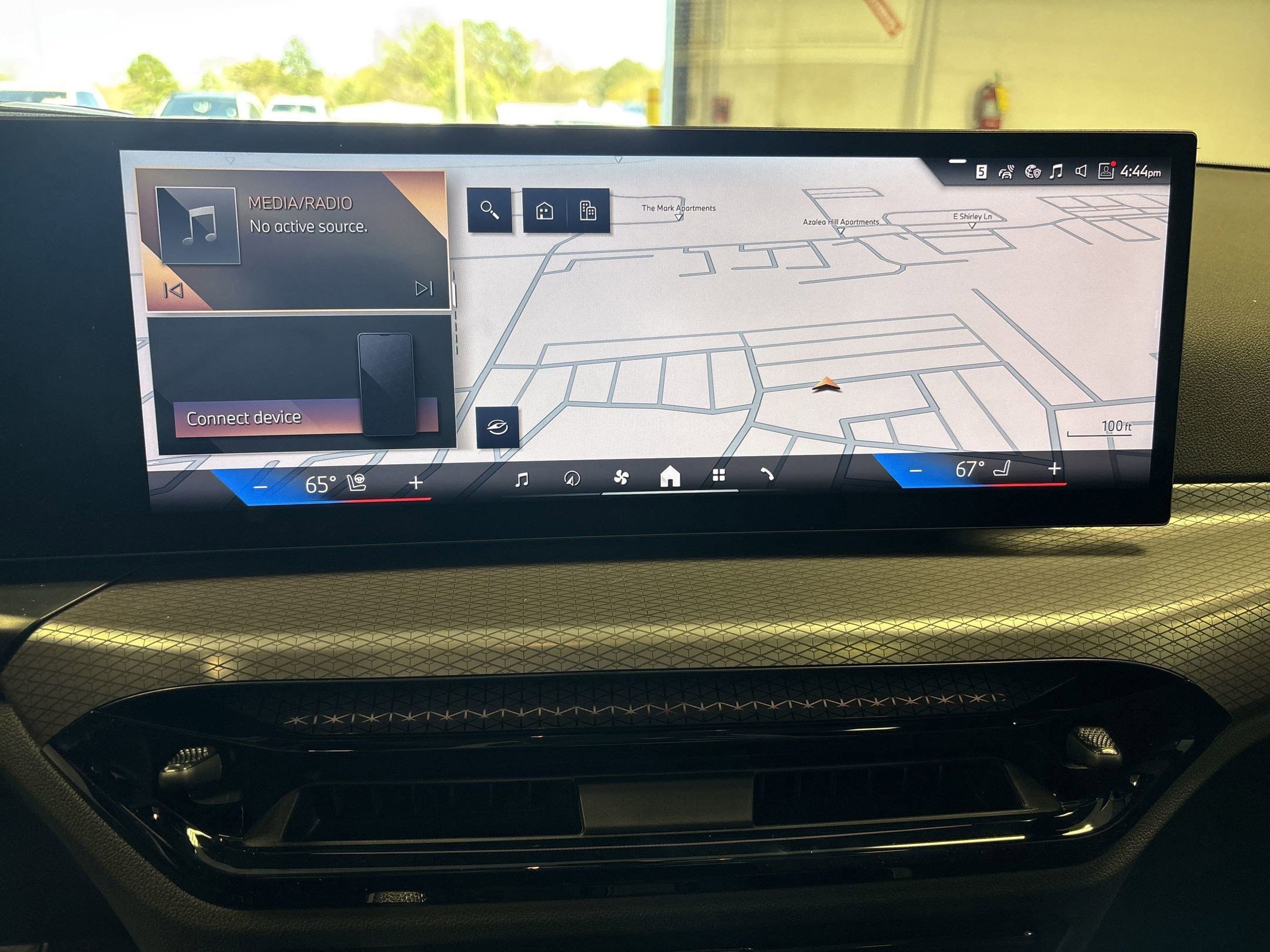 Used 2025 BMW 330i Sedan w/ M Sport Package image 33