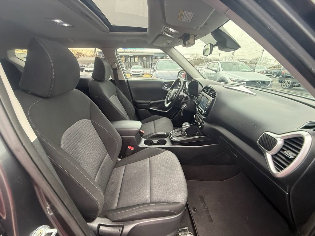 Used 2021 Kia Soul GT-Line image 22
