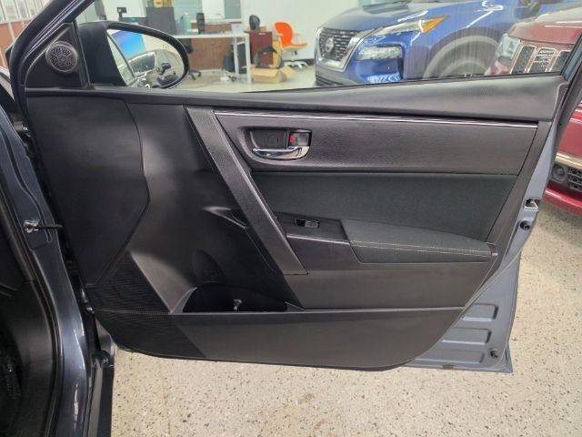 Used 2017 Toyota Corolla LE FWD image 34