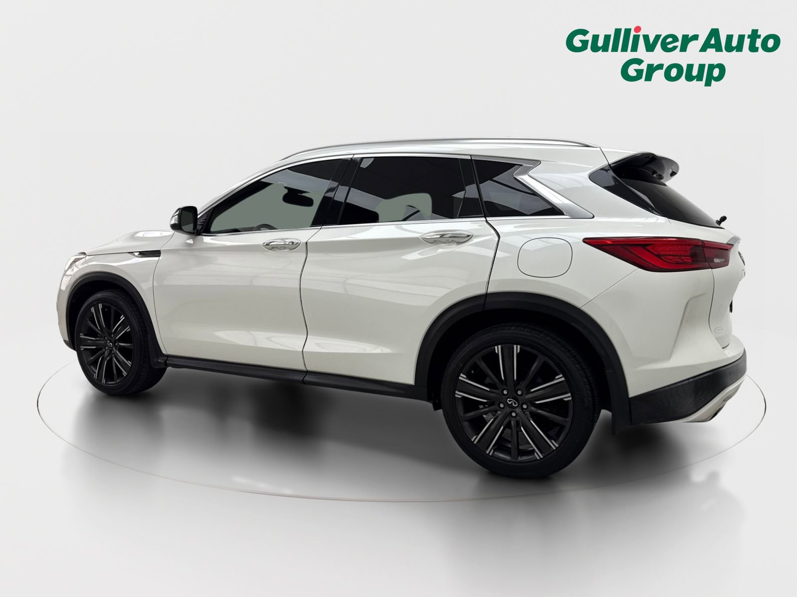 Used 2021 INFINITI QX50 Luxe w/ Appearance Package FWD image 4