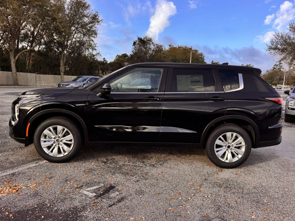 New 2026 Mitsubishi Outlander ES FWD image 4