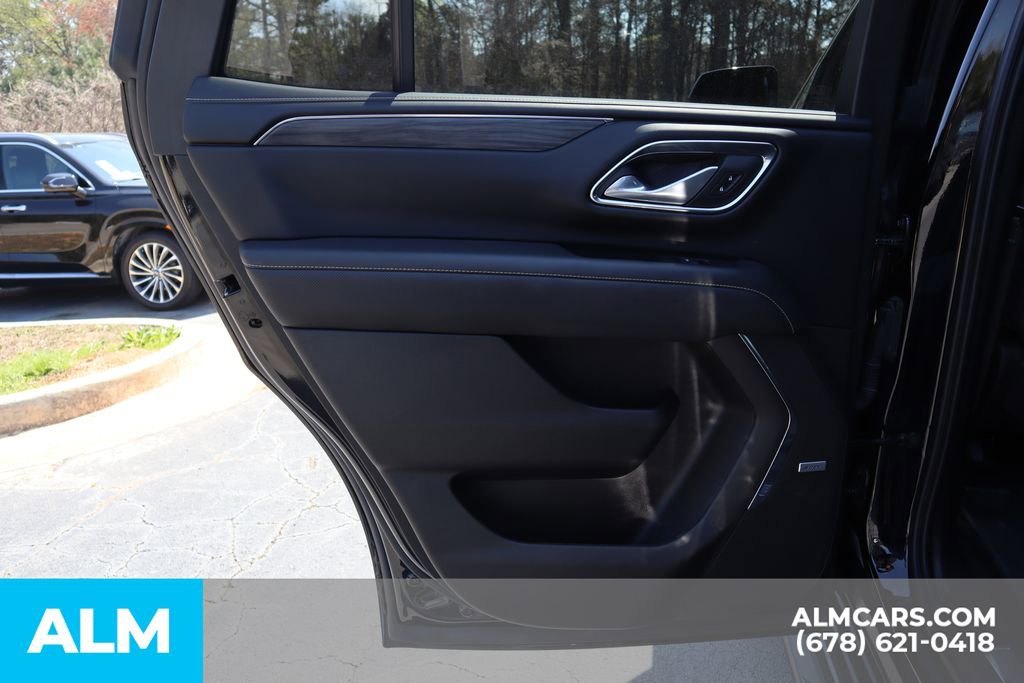 Used 2023 GMC Yukon SLT w/ SLT Premium Package AWD/4WD image 21