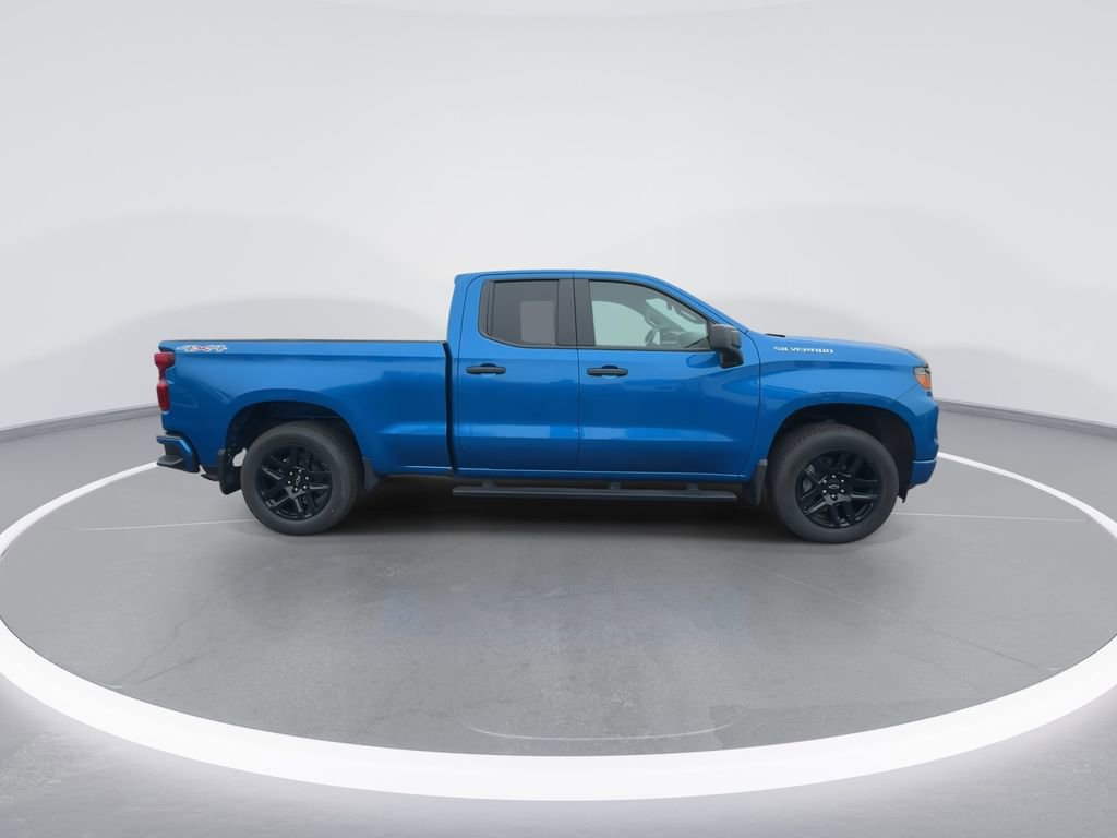 Used 2024 Chevrolet Silverado 1500 Custom image 9