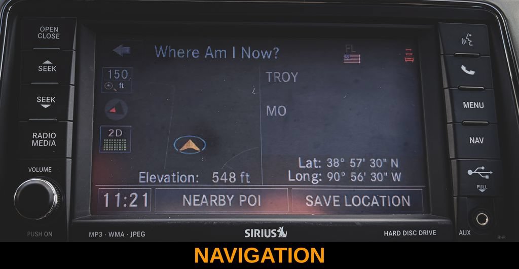 Used 2011 Jeep Grand Cherokee Limited w/ Luxury Group II AWD/4WD image 4