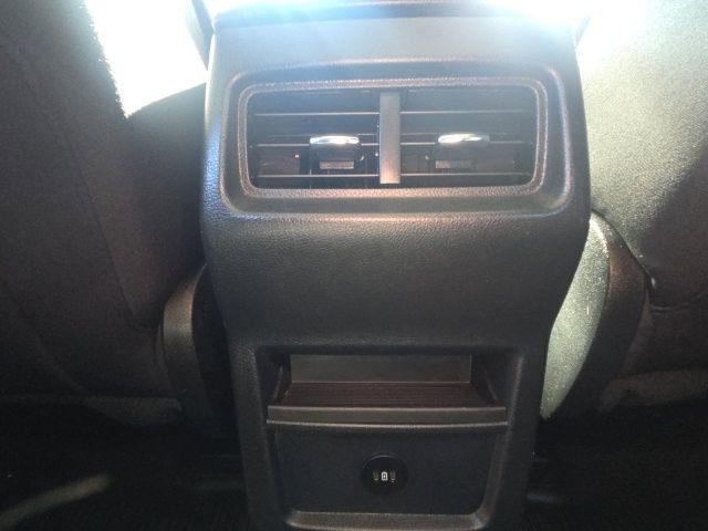 Used 2024 Ford Edge SE w/ Black Appearance Package image 21