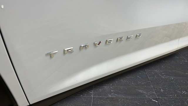 New 2026 Chevrolet Traverse LT w/ Driver Confidence Package AWD/4WD image 40