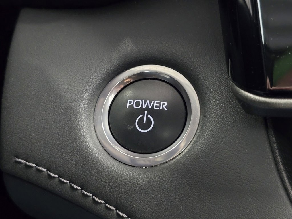 Used 2024 Toyota Highlander Limited image 35