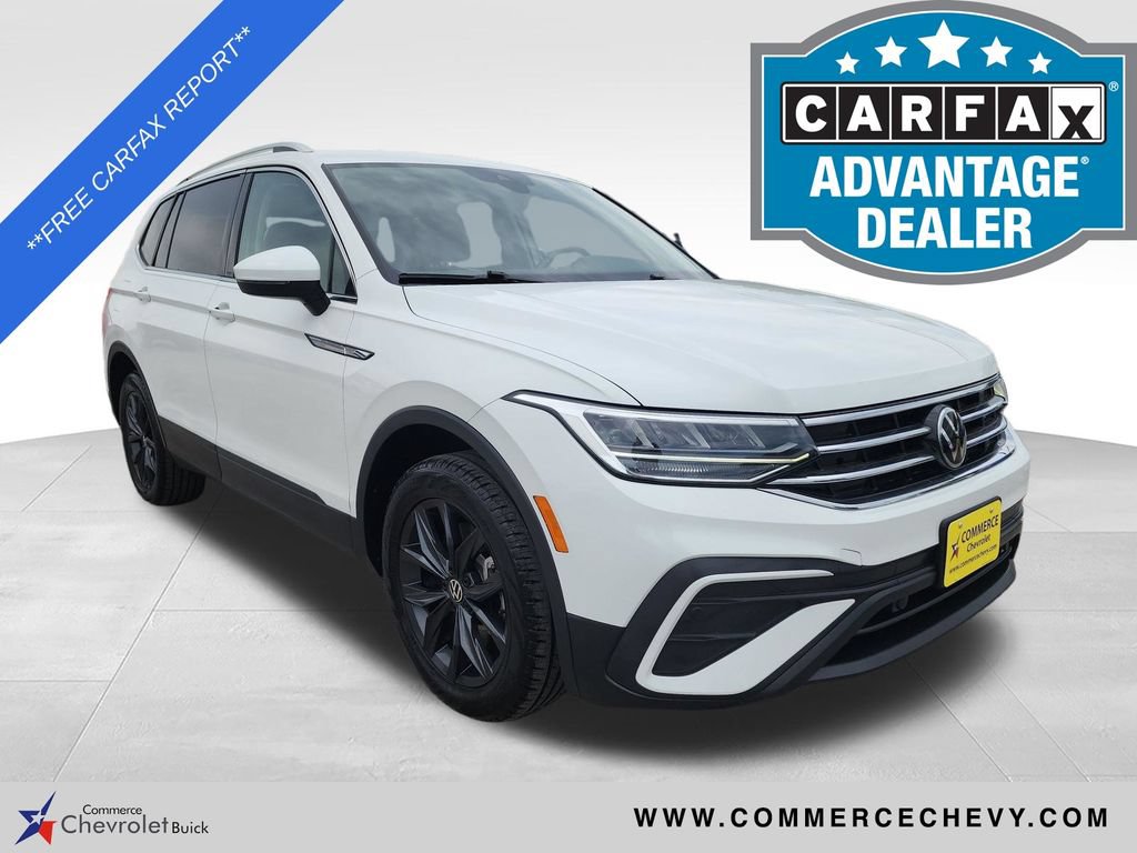 Used 2024 Volkswagen Tiguan SE AWD/4WD image 1