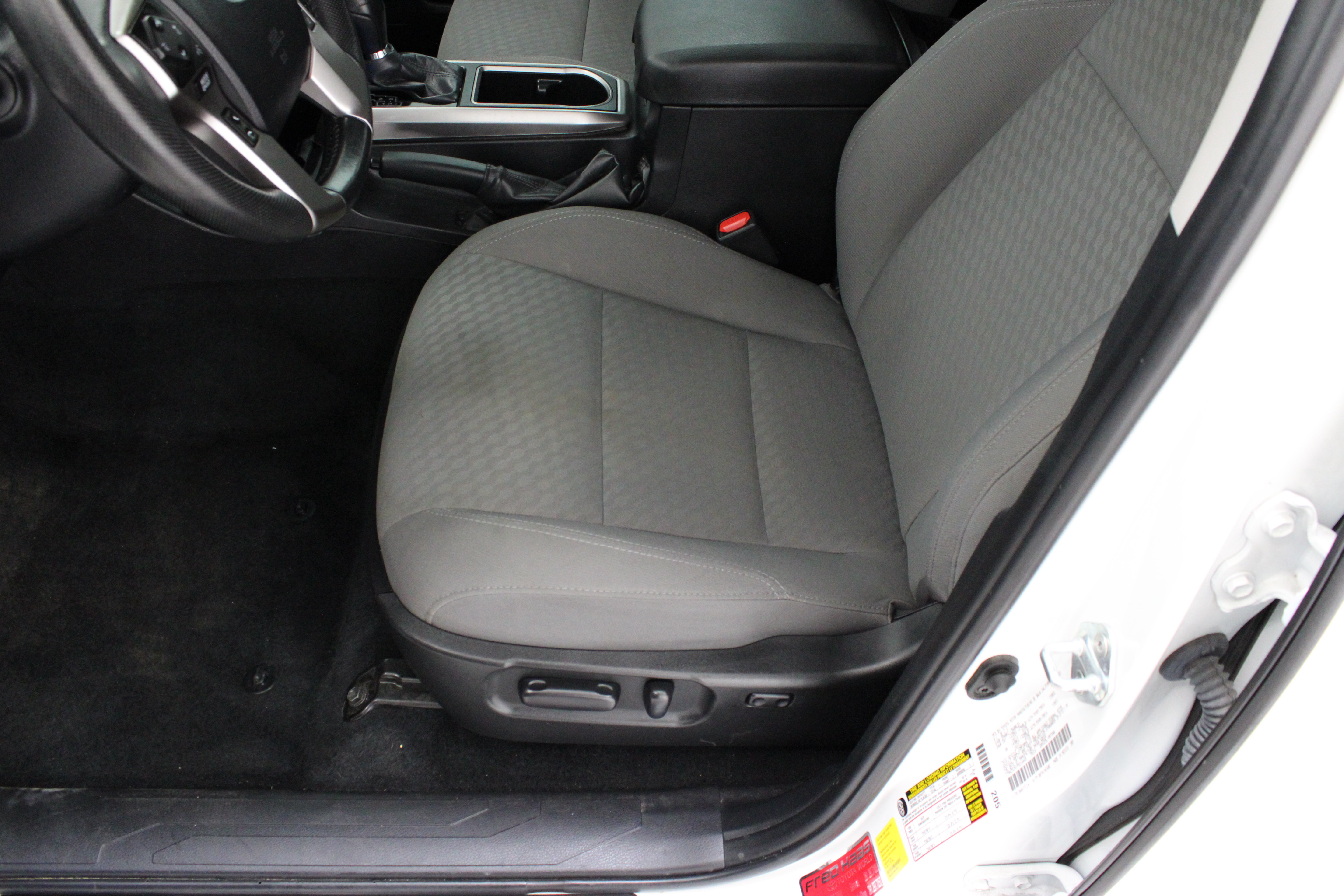Used 2023 Toyota Tacoma SR5 RWD image 15