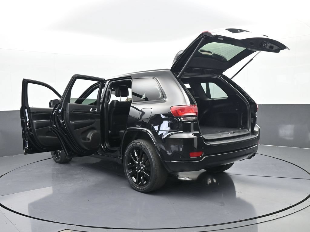Used 2020 Jeep Grand Cherokee Altitude RWD image 76