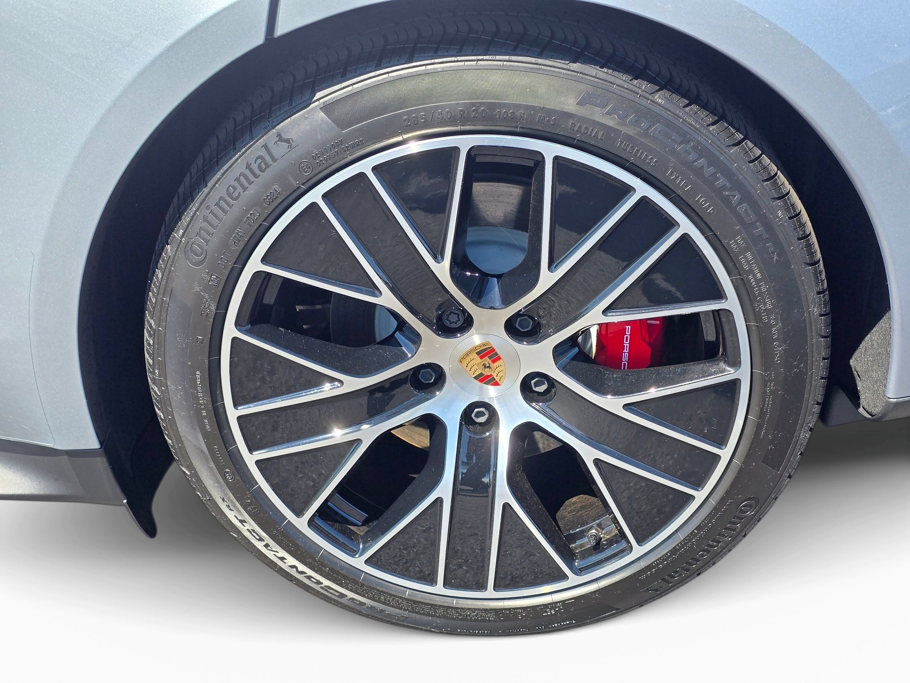 Used 2025 Porsche Taycan 4S AWD/4WD image 19